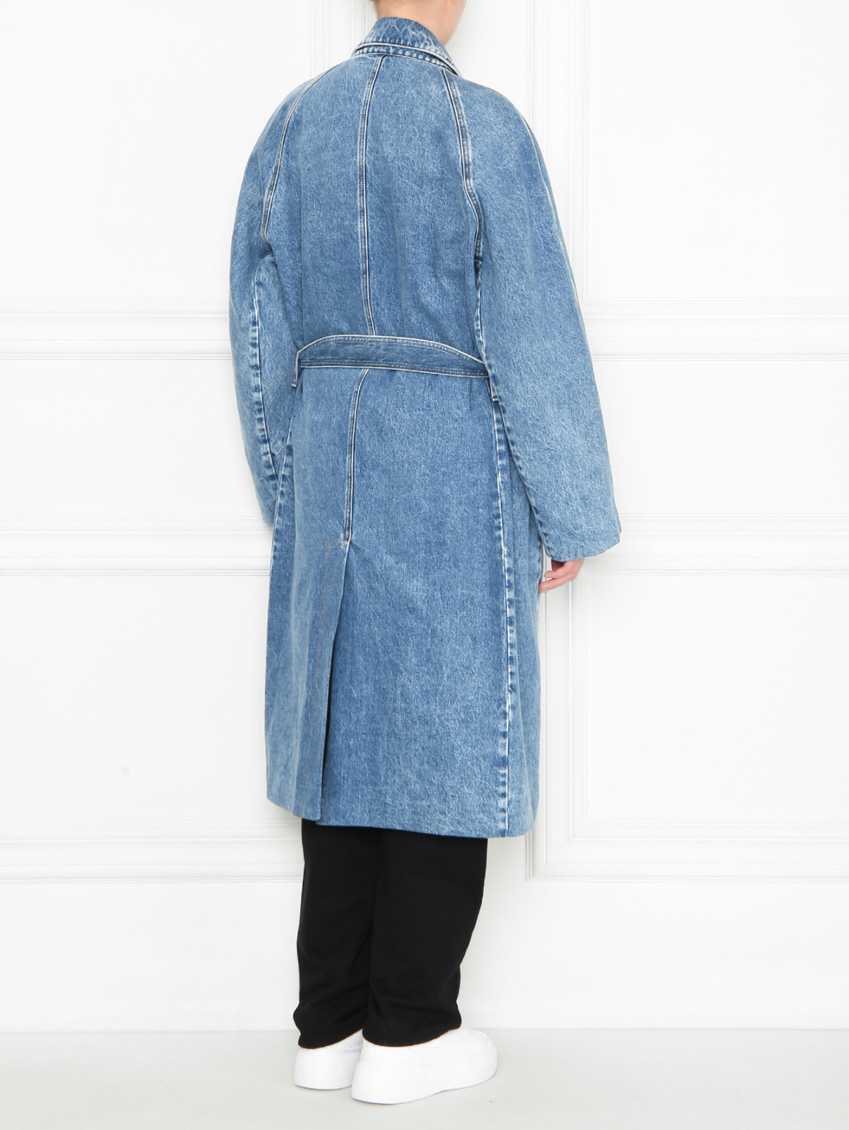 Джинсовое пальто из хлопка на контрастной подкладе Balenciaga  –  МодельВерхНиз1  – Цвет:  Синий